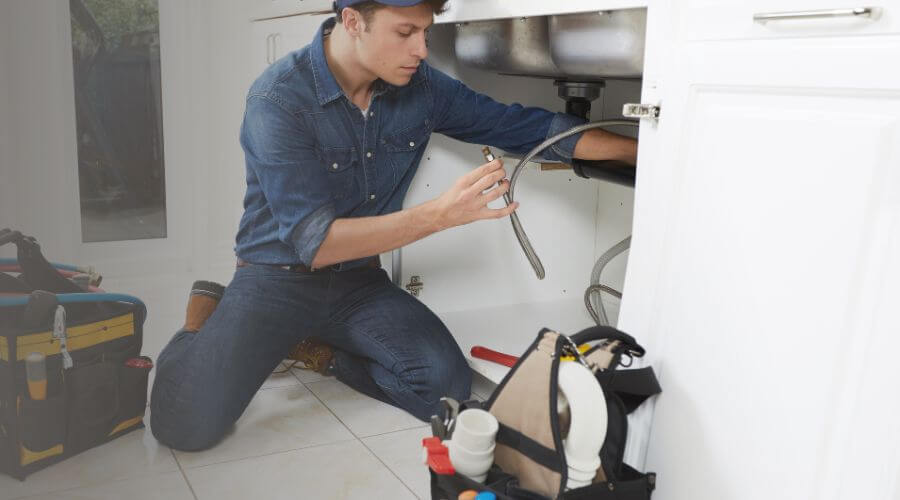 Plumbing in Pleasanton, TX